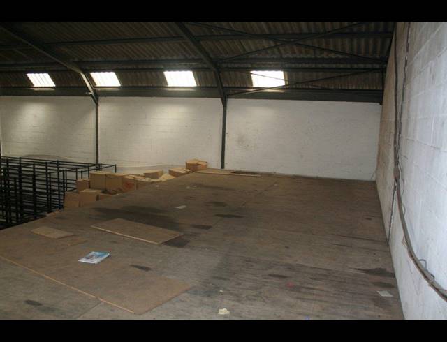 472M² FACTORY TO LET IN KILLARNEY GARDENS